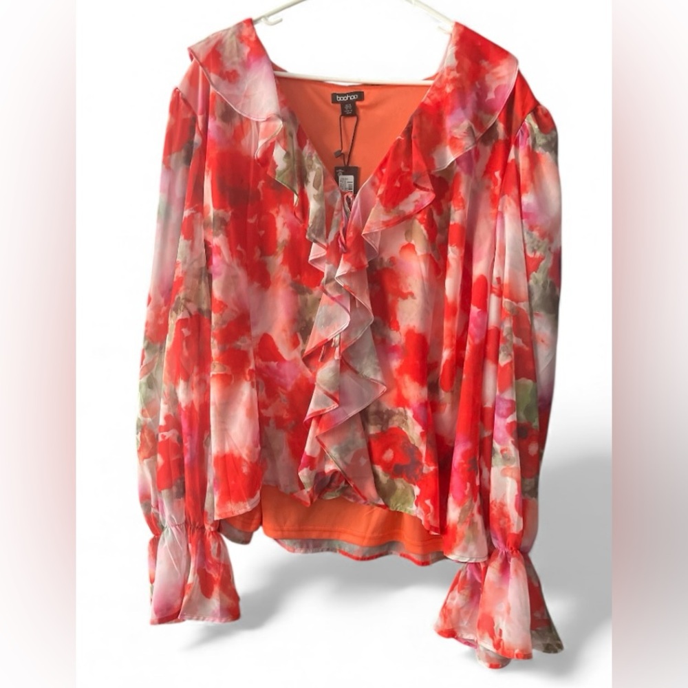 Boohoo Classic women’s Vibrant Floral Blouse -  multicolor size 22 NWT